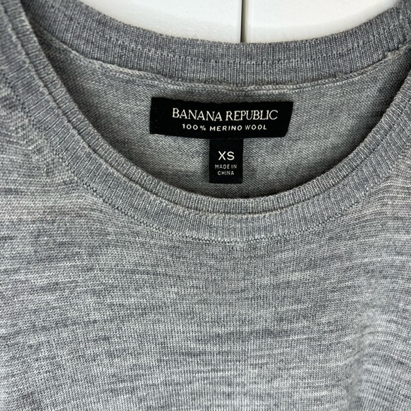 Banana Republic Sweaters - B15.8 Banana Republic 100% Extra Fine Merino Wool Sweater Vest Gray XS